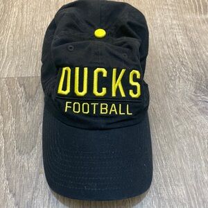 DUCKS 🦆 NIKE • adjustable hat